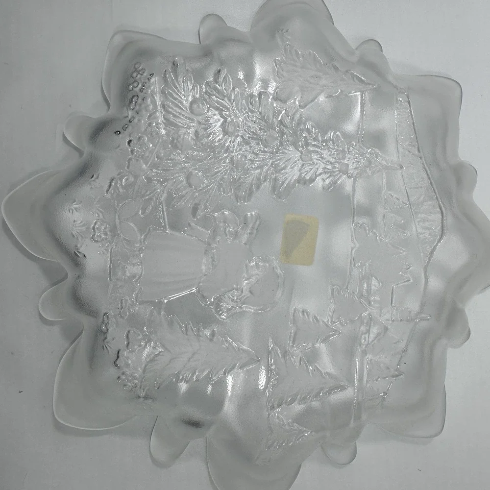 Mikasa Christmas Story Frosted‎ Glass Bon Bon Plate 9.75